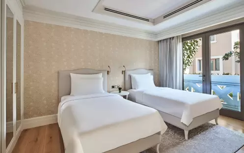 middle-east-holidays-abu-dhabi-rixos-premium-saadiyat-island-hotel-club-villa-twin-bedroom